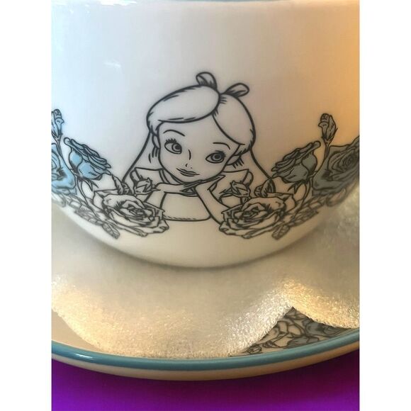 Disney Alice in Wonderland 16oz Jumbo Teacup & Saucer Set Party Essential NEW - Picture 2 of 8